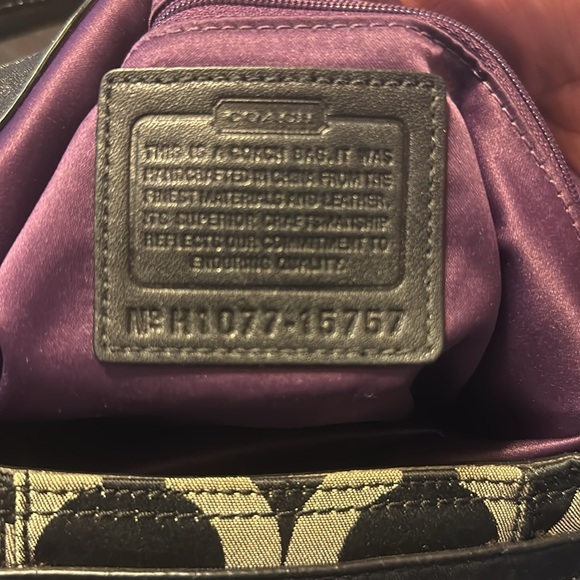 Black coach bag in excellent condition. - Picture 2 of 9